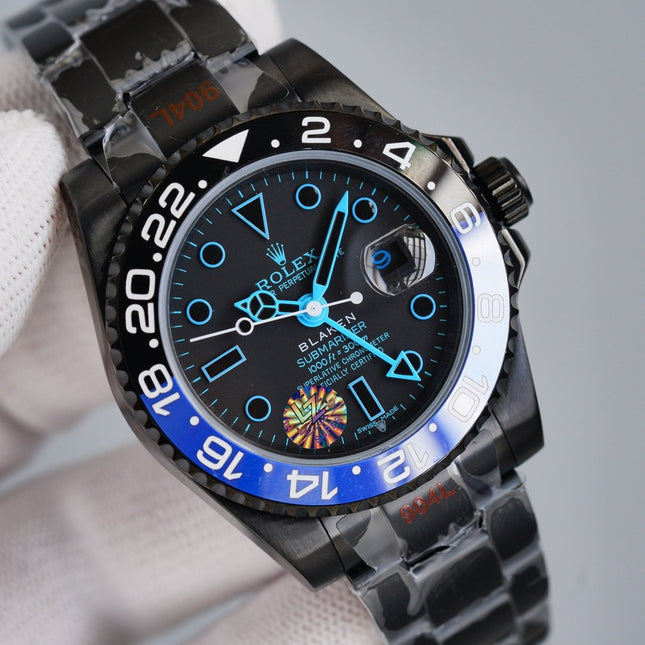 GMT-MASTER II CUSTOM BLACK BATMAN BEZEL BLUE NUMERALS
