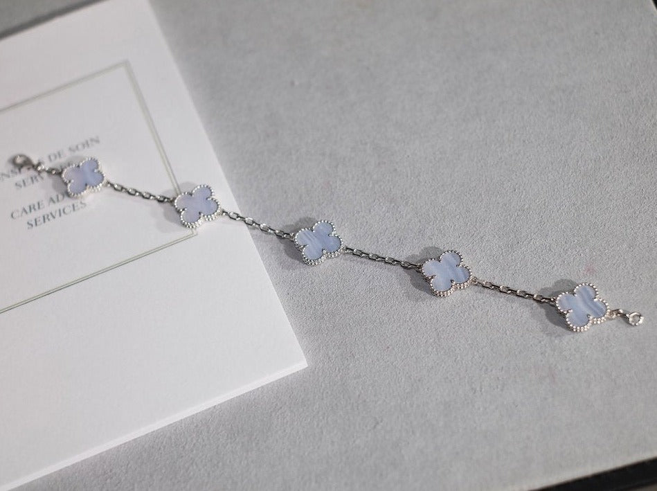 CLOVER BRACELET 5 MOTIF MOP CHALCEDONY