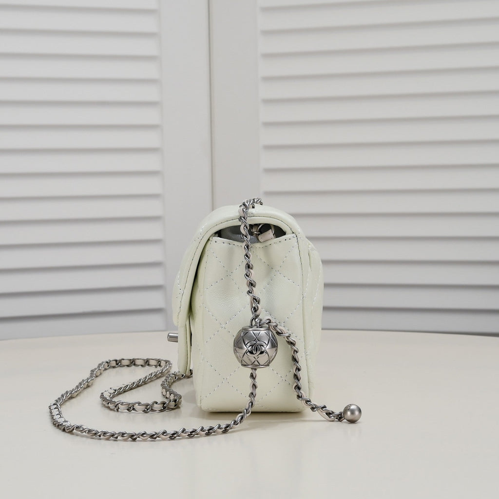 SMALL FLAP BAG 17CM 1786 WHITE SILVER