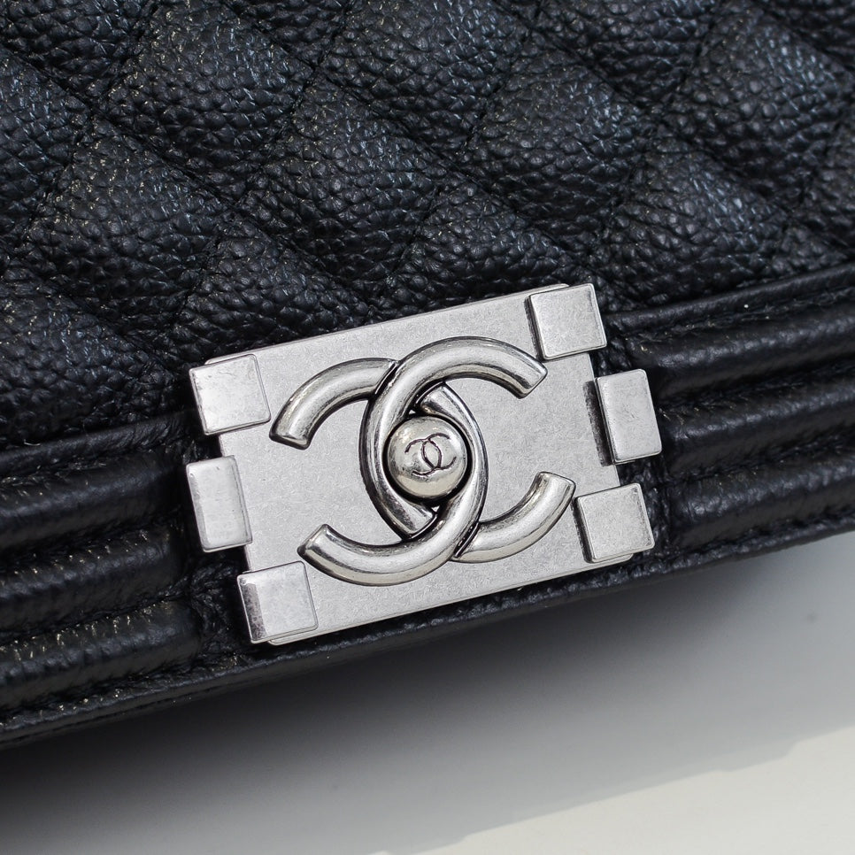 CAVIAR BOY BAG MEDIUM 67086 BLACK
