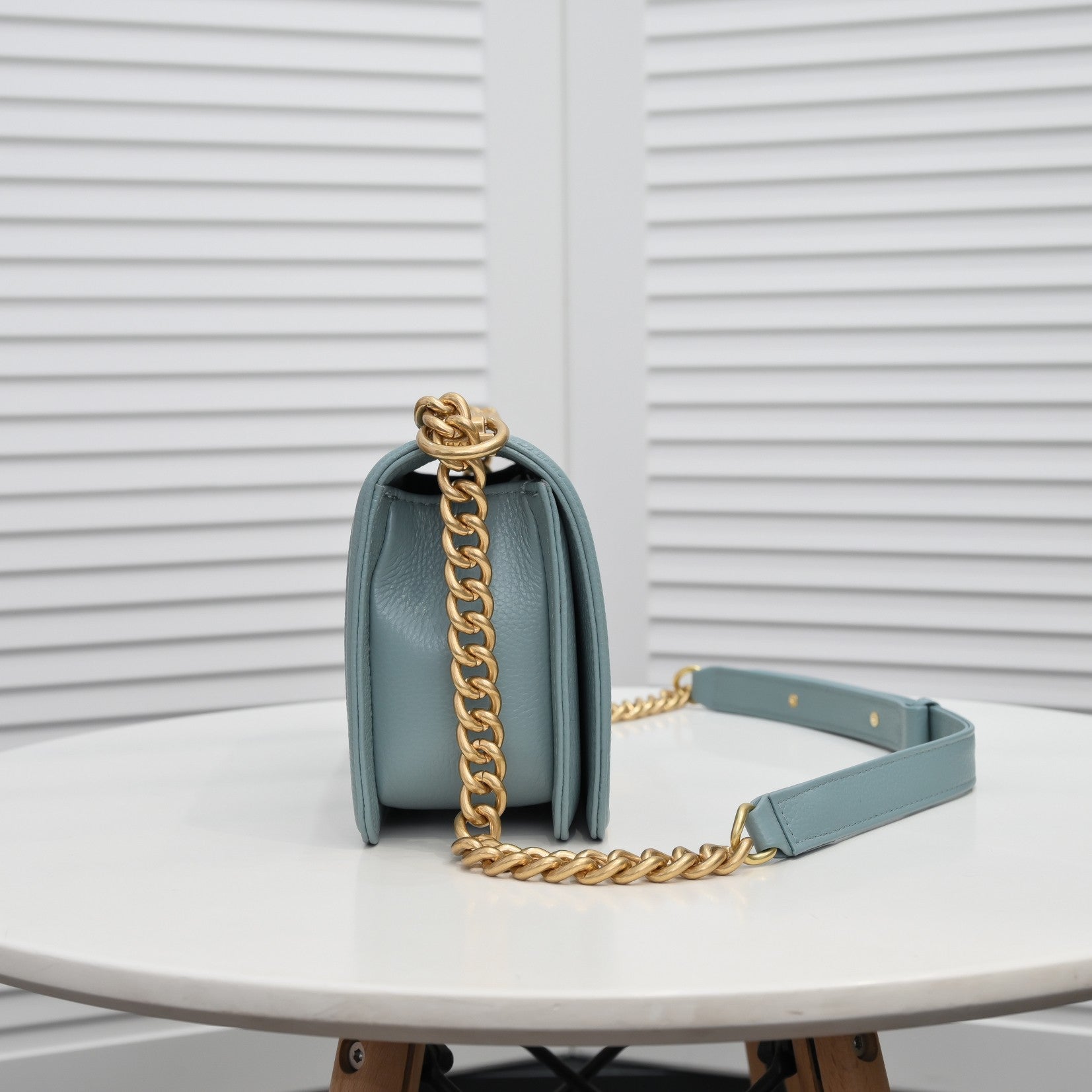 CAVIAR BOY BAG MEDIUM 67086 TURQUOISE