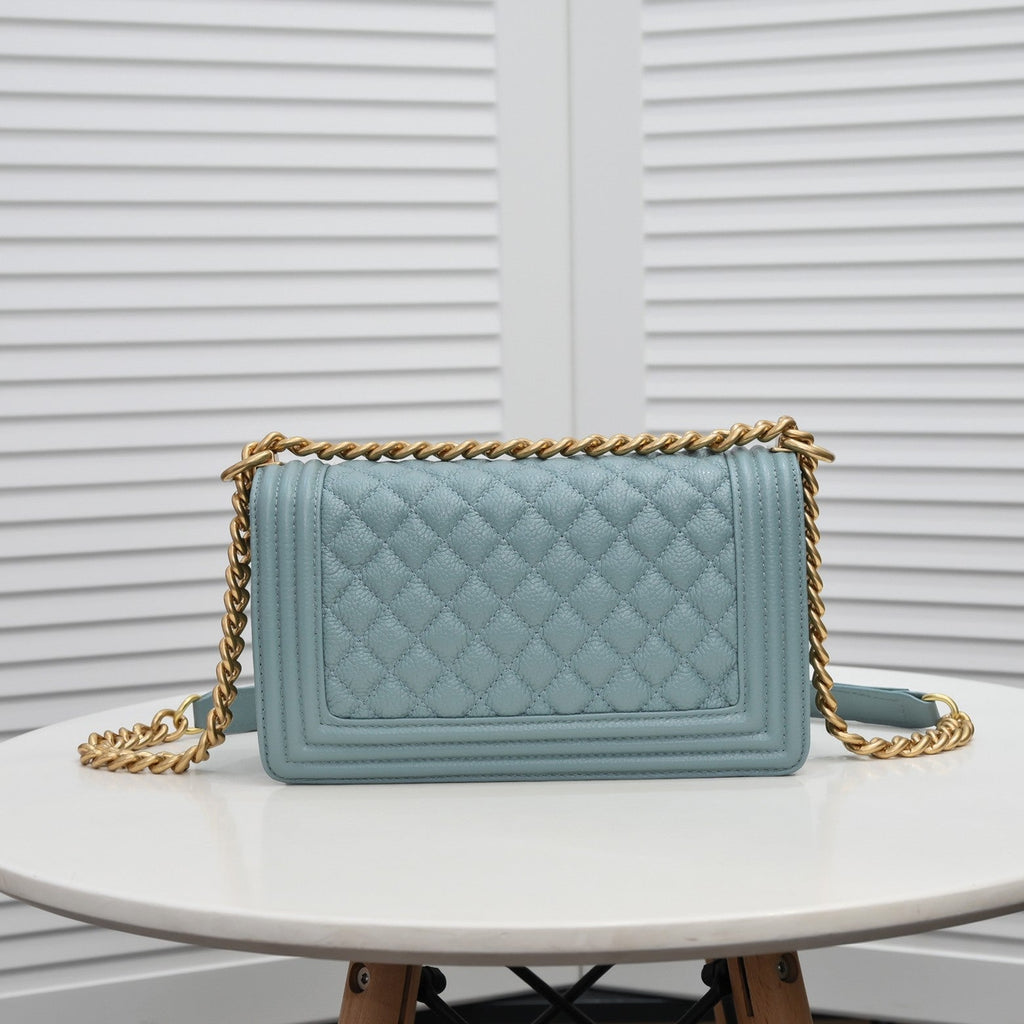 CAVIAR BOY BAG MEDIUM 67086 TURQUOISE