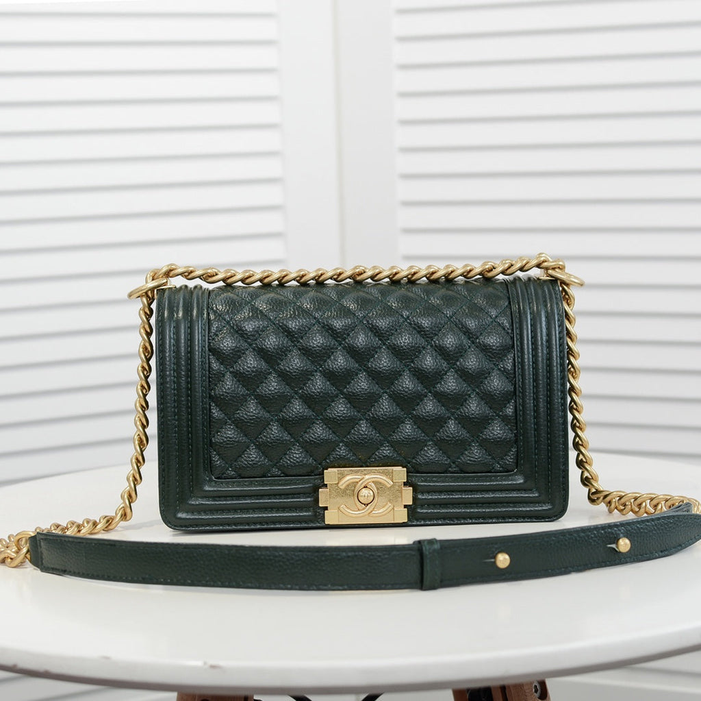 CAVIAR BOY BAG MEDIUM 67086 MOSS GREEN