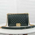 CAVIAR BOY BAG MEDIUM 67086 MOSS GREEN