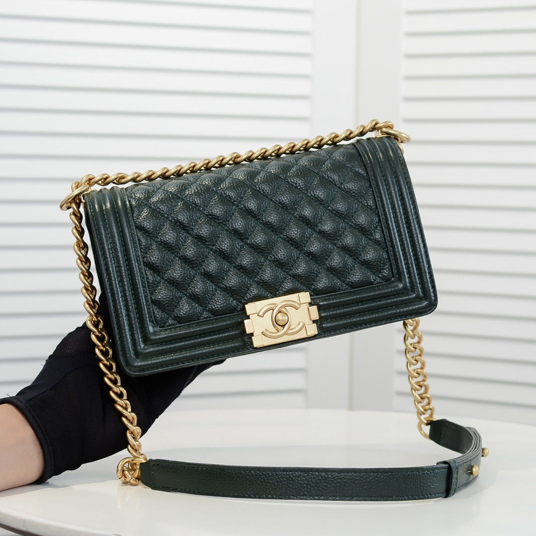CAVIAR BOY BAG MEDIUM 67086 MOSS GREEN