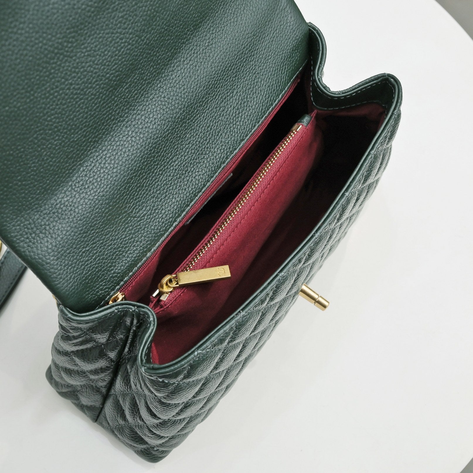 QUILTED CAVIAR 28CM 92992 DARK GREEN