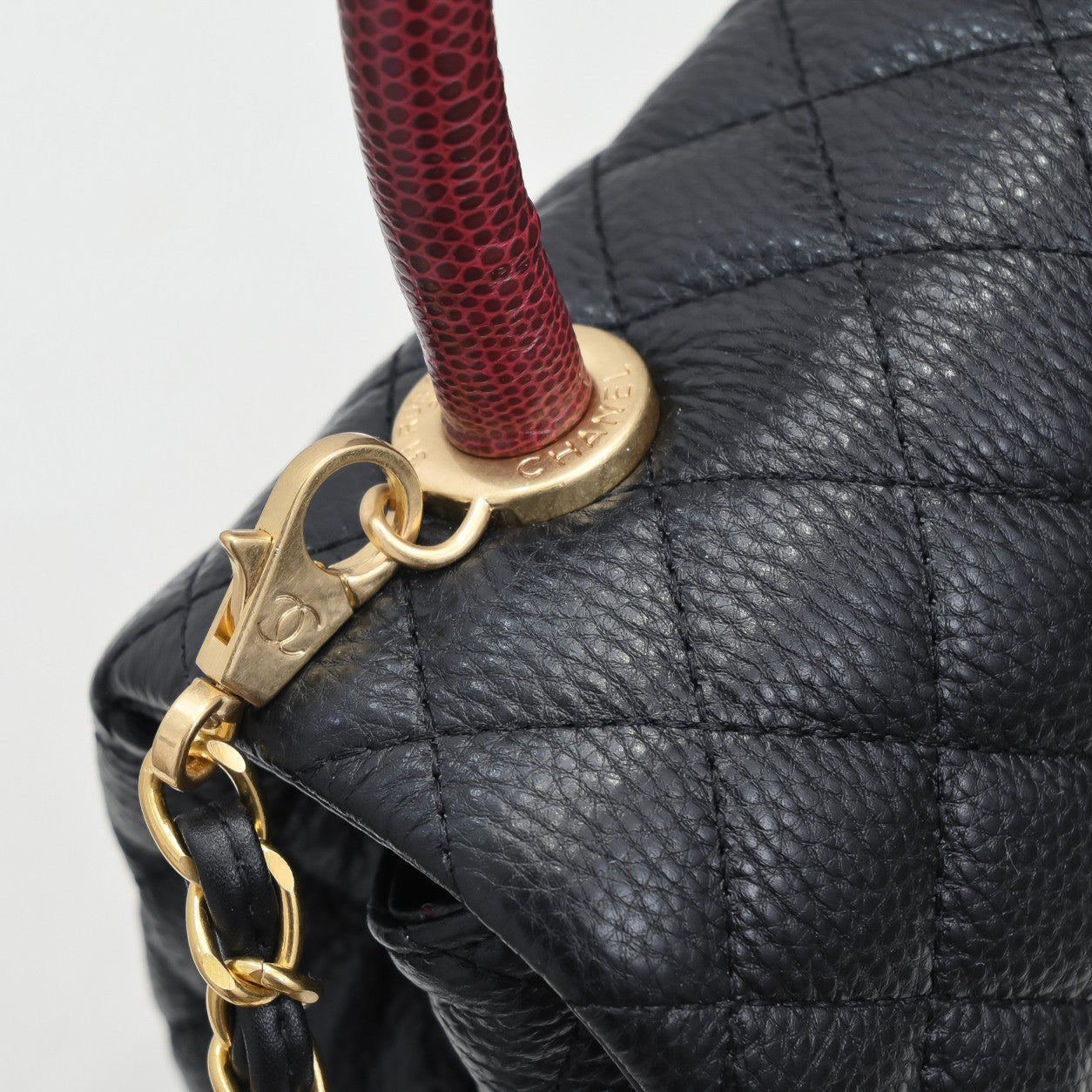 QUILTED CAVIAR 28CM 92992 BLACK