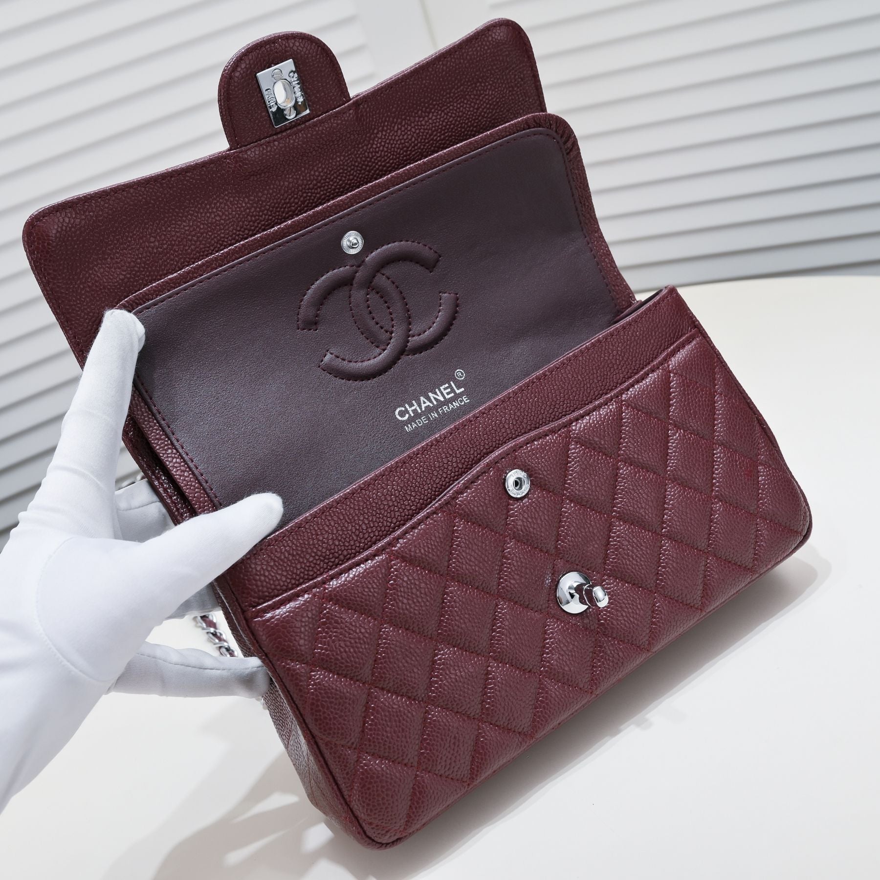 CF2.55 CAVIAR 26CM 1112 PLUM RED