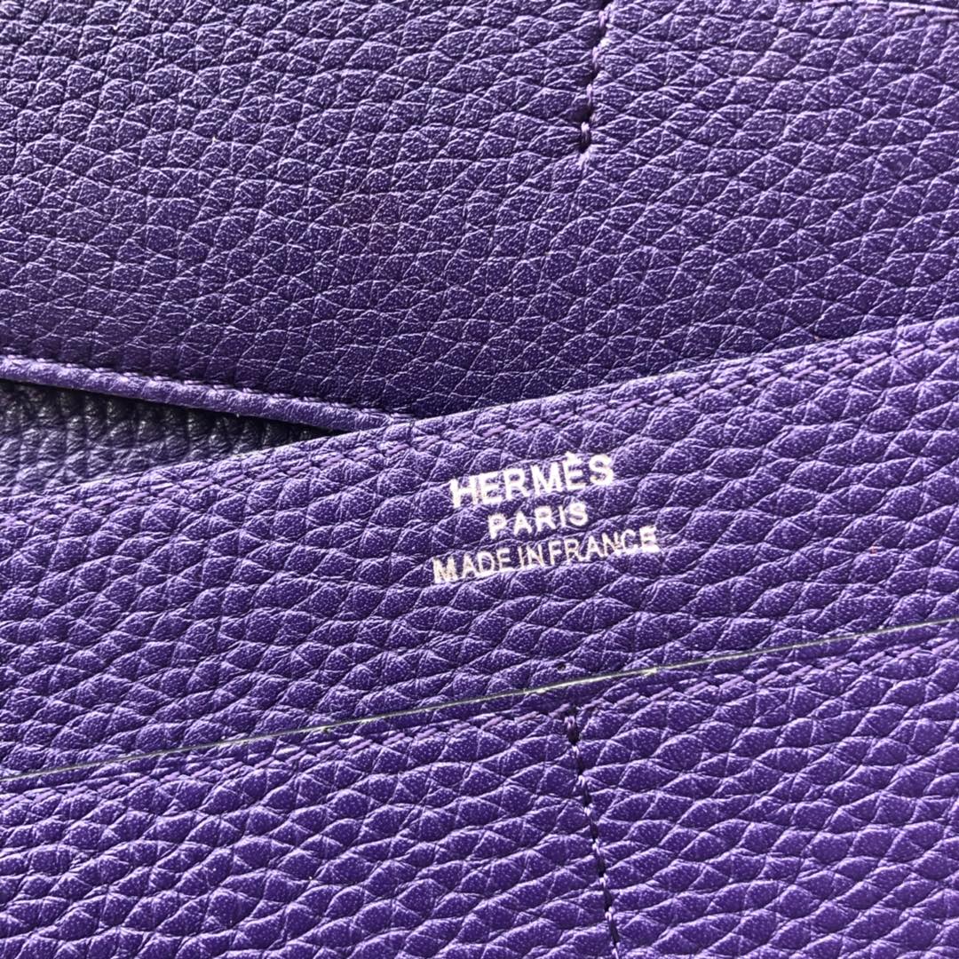 TOGO PASSPORT HOLDER 20 IN ROYAL PURPLE CALFSKIN