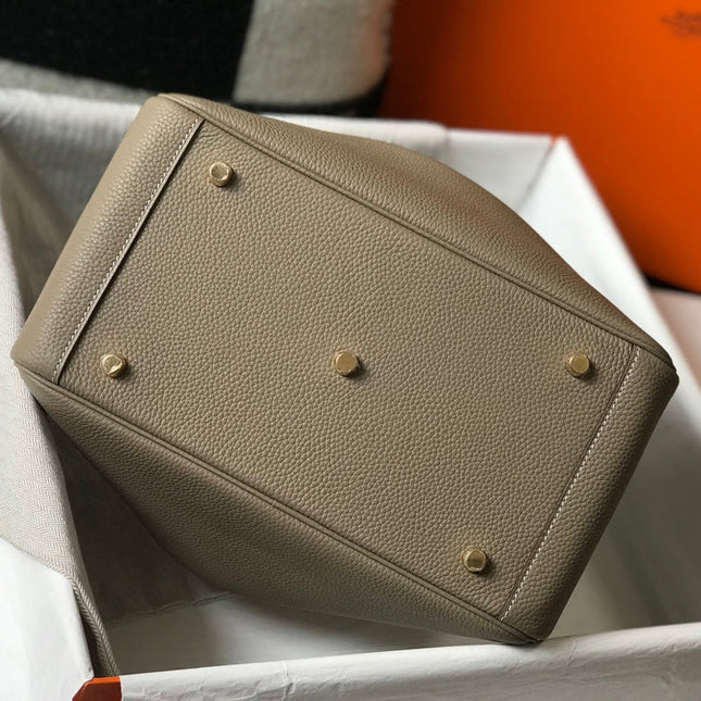 HM LINDY 30 BAG IN PEANUT BROWN CALFSKIN GOLD HARDWARE
