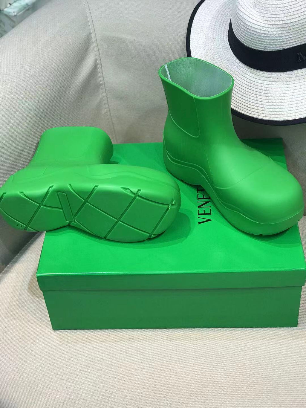 PUDDLE ANKLE BOOT IN EMERALD GREEN RUBBER
