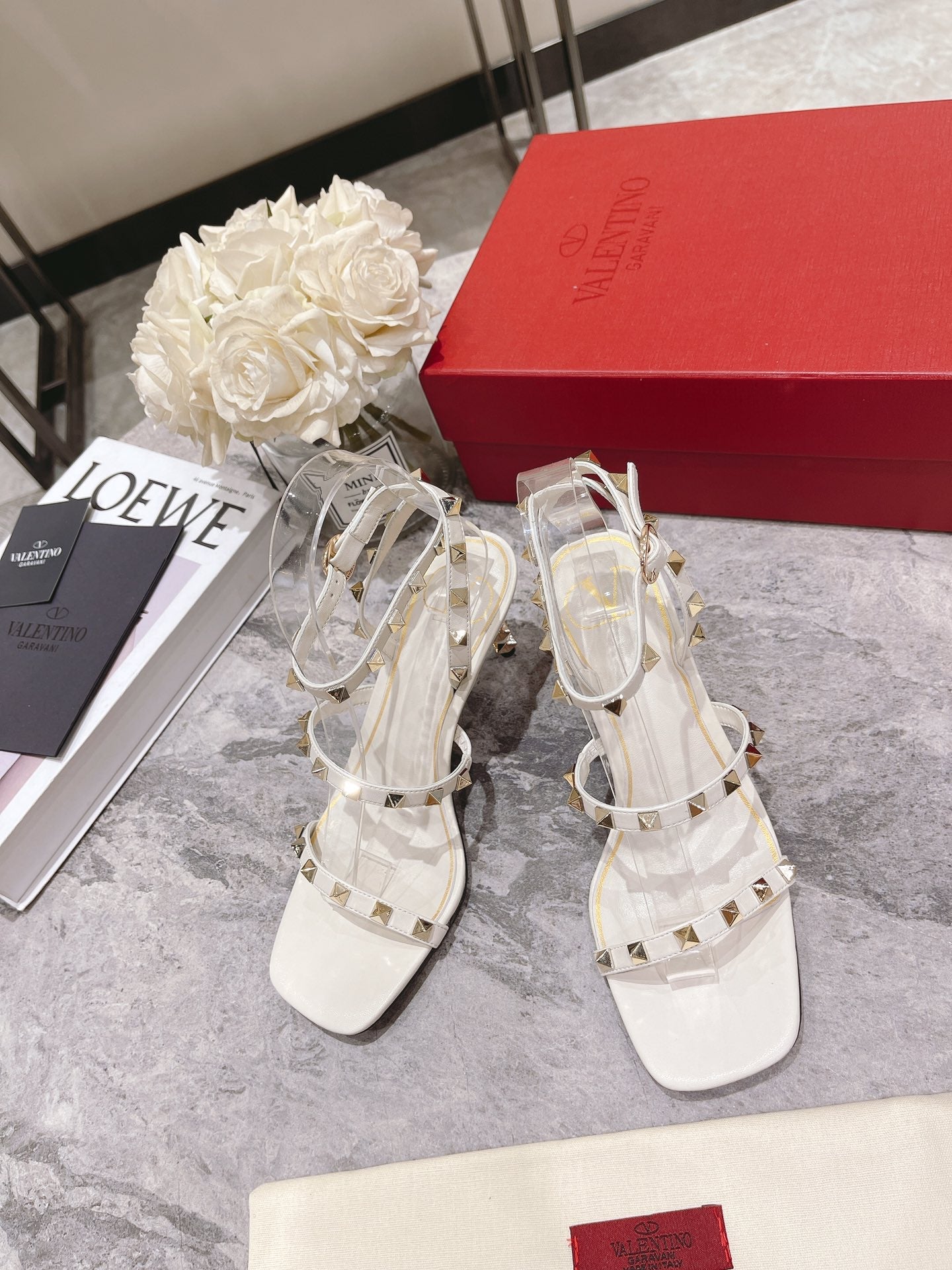 HIGH HEEL 6 CM SANDAL IN WHITE LAMBSKIN WITH STUDS