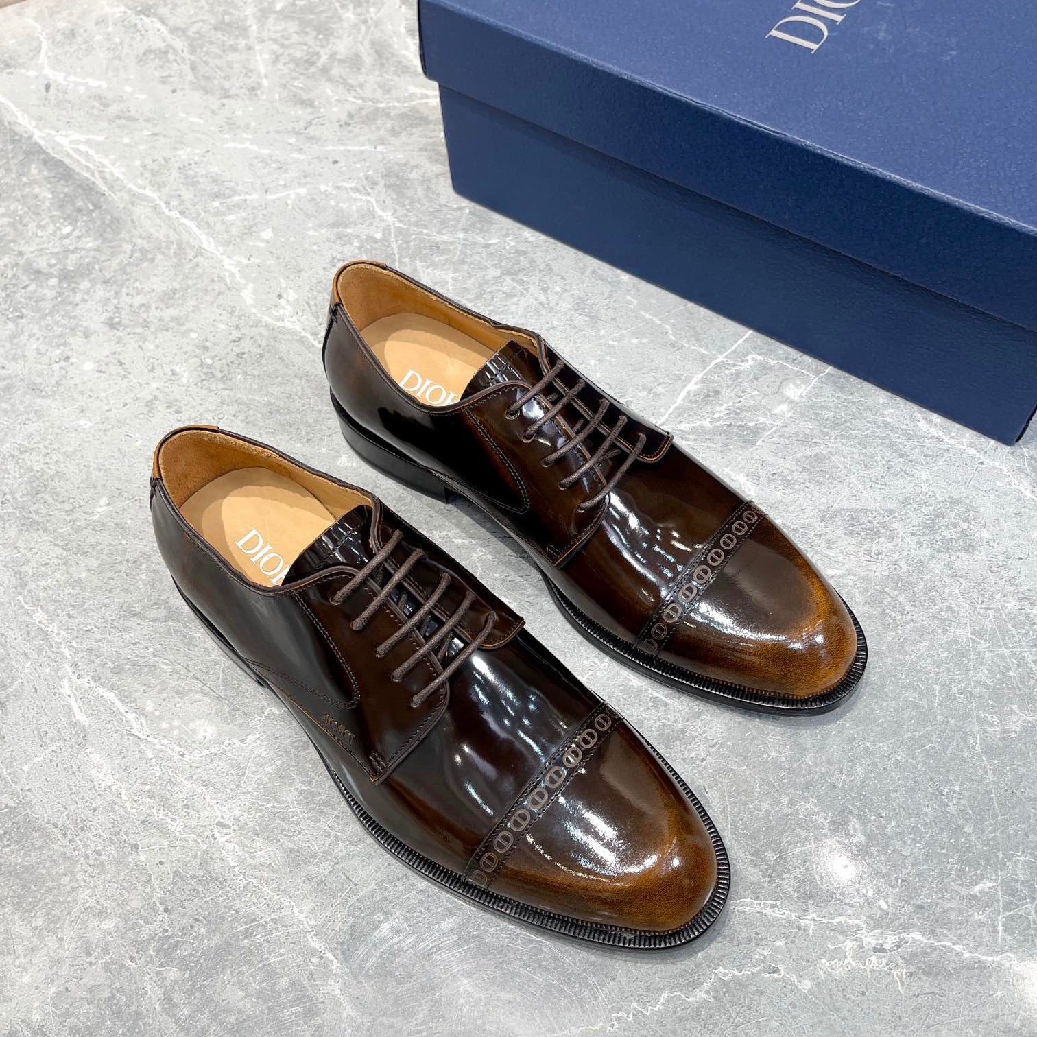 CD TIMELESS OXFORD OMBRE CARAMEL EMBOSSED CALFSKIN
