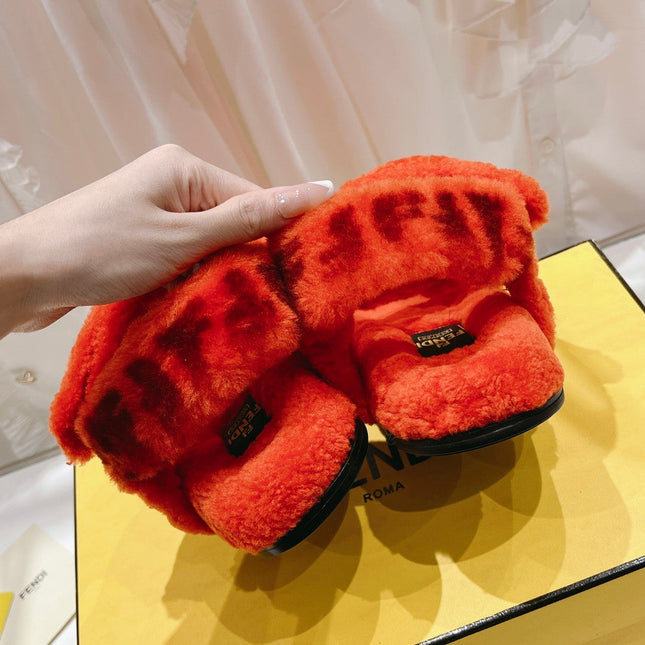 FENDI DAD SANDAL IN PASSION RED FLEECE