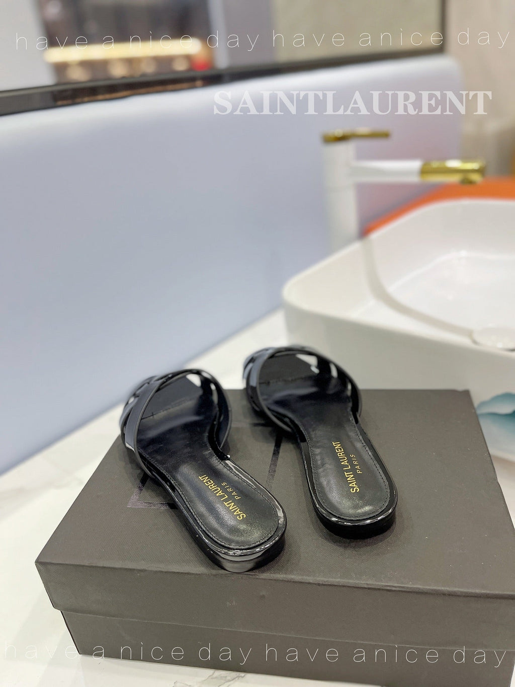 SL TRIBUTE SLIPPERS GLOSSY BLACK CALFSKIN