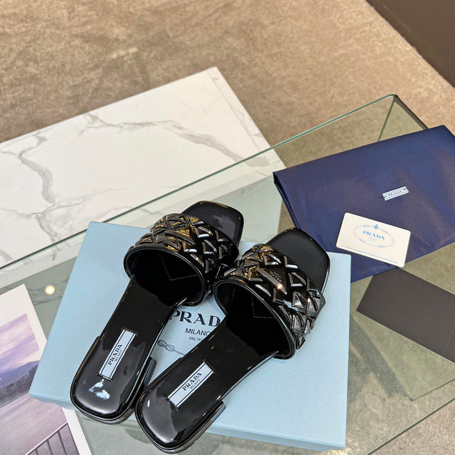 PRA EMBROIDERED SLIDES FLAT BLACK CALFSKIN
