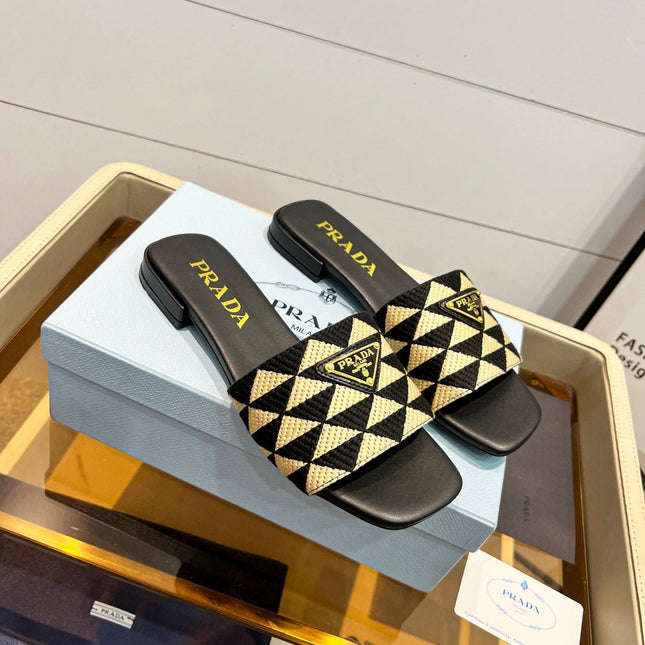 PRA EMBROIDERED SLIDES FLAT BLACK AND BEIGE FABRIC