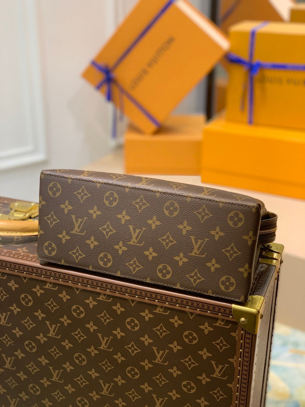 PETIS PALAIS 29 BROWN MONOGRAM CANVAS