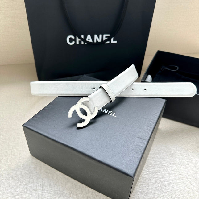 CC 30MM BELT IN FULL WHITE SMOOTH CALFSKIN METAL HARDWARE