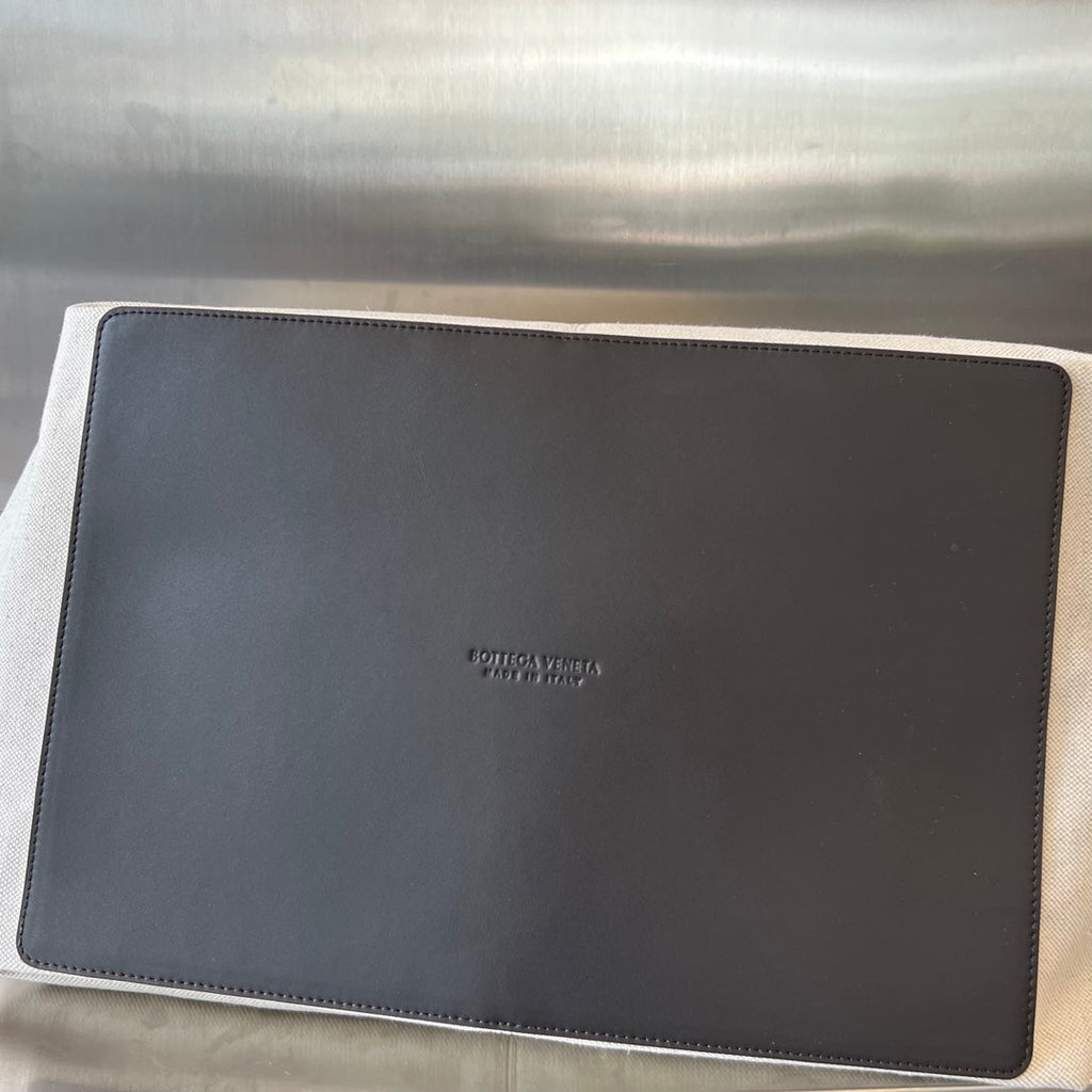 FLIP FLAP 38 IN WHITE CANVAS AND BLACK CALSKIN
