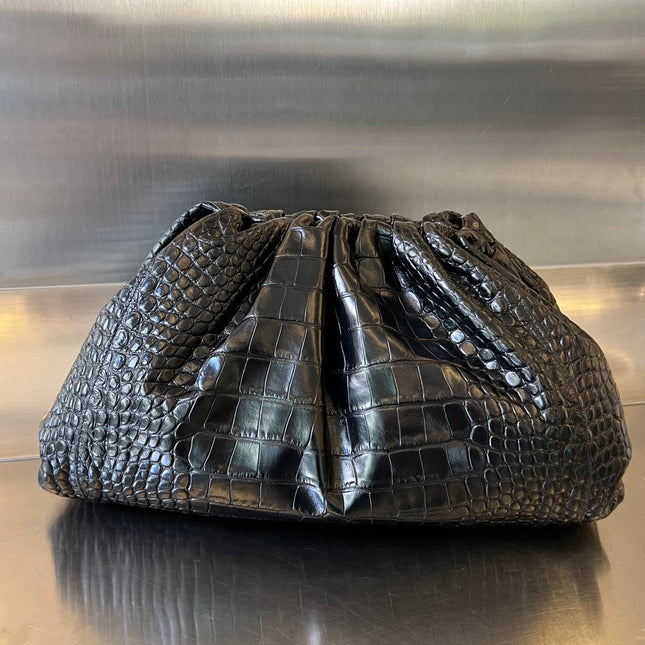Classic Pouch 40cm Black Calfskin