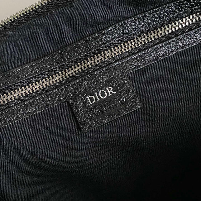 WEEKENDER 40 IN BLACK MAXI OBLIQUE JACQUARD