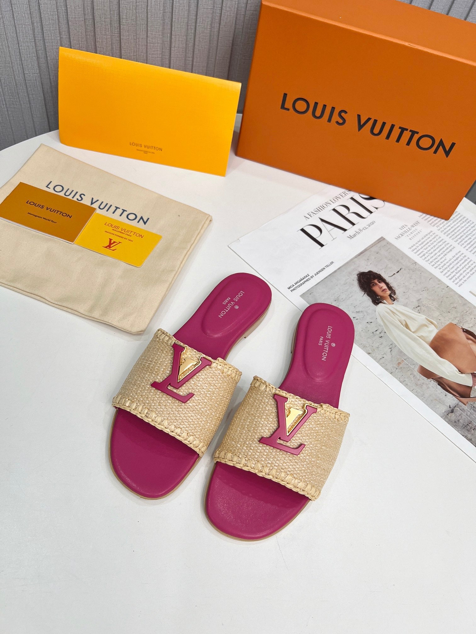 LV 26S FLAT SLIDES IN PINK CALFSKIN AND BEIGE RAFFIA