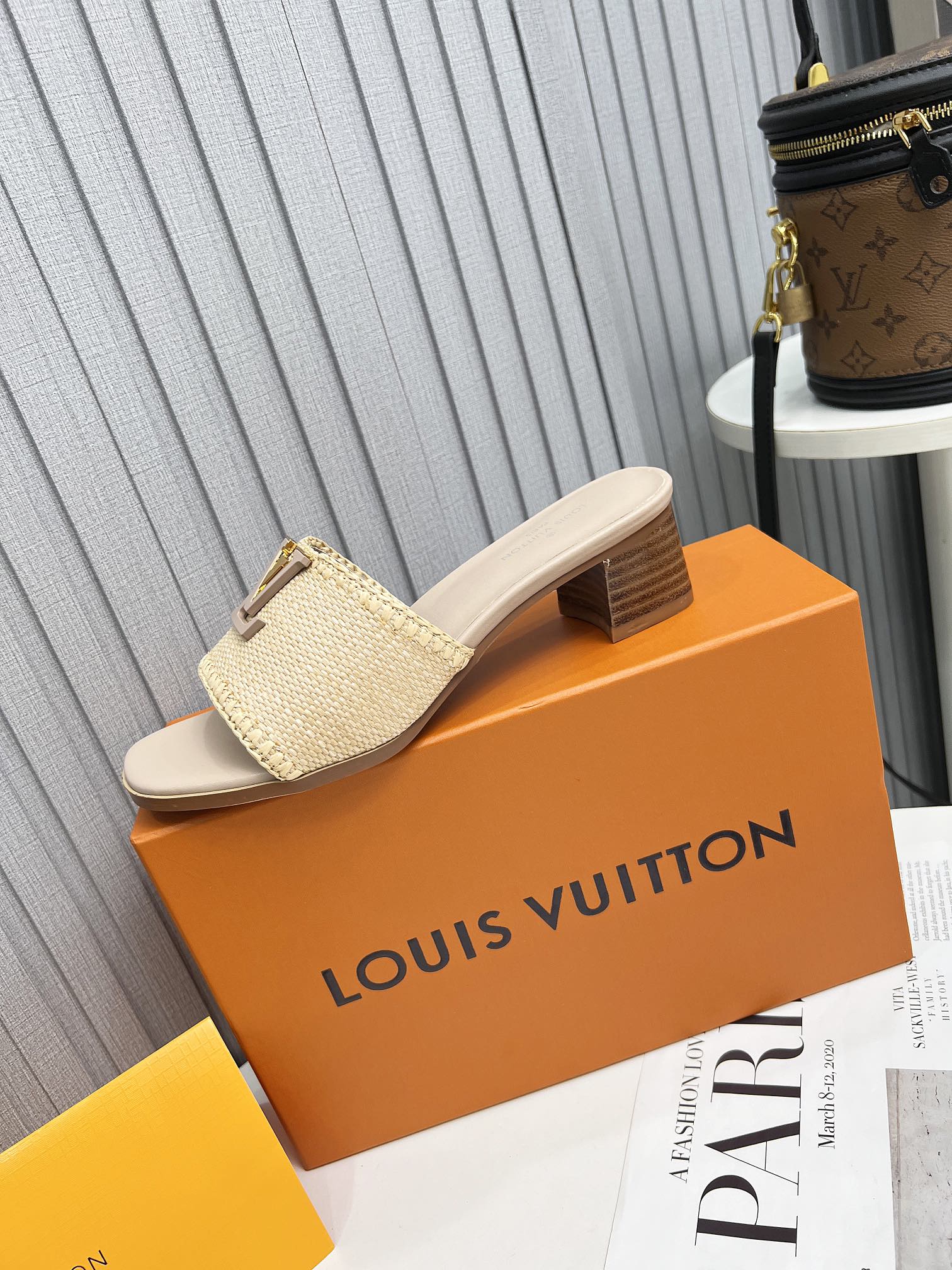 LV 26S CAPRI HIGH-HEELED MULES IN DARK BEIGE CALFSKIN AND RAFFIA