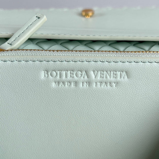 PATTI SHOULDER BAG 26 IN IRISH MINT LAMBSKIN