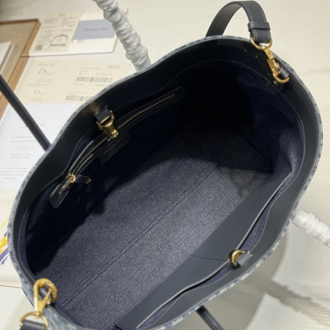 MEDIUM 37 TOUJOURS BAG IN BLUE MONOGRAM DENIM