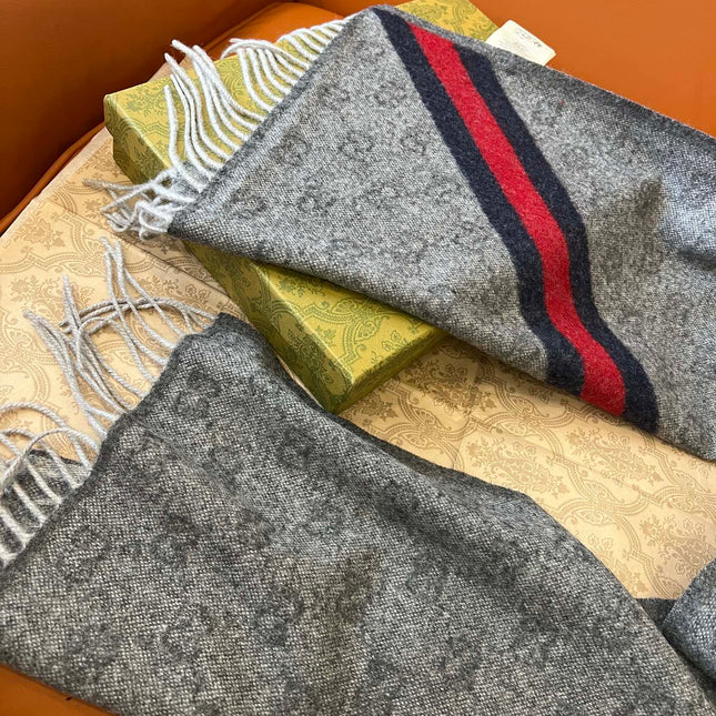 GUCCI 25S SCARF 190 IN WOOL 636373