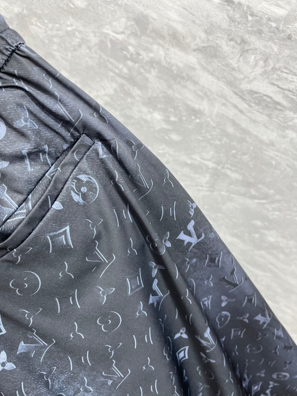 LV BLACK MONOGRAM TROUSERS 239492
