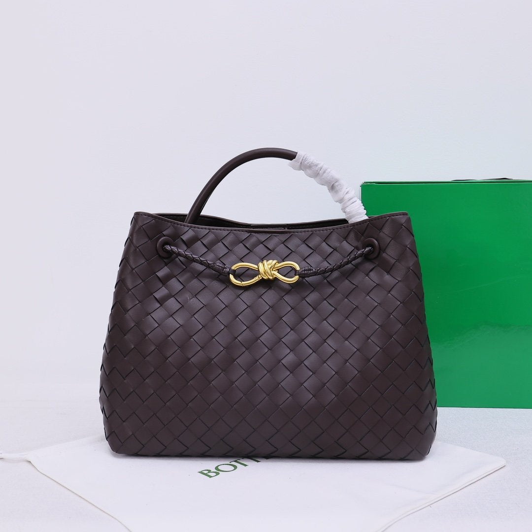 ANDIA SHOULDER BAG