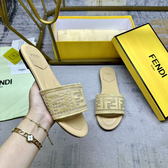 FF SLIDE SANDALS IN BEIGE WOVEN RAFFIA