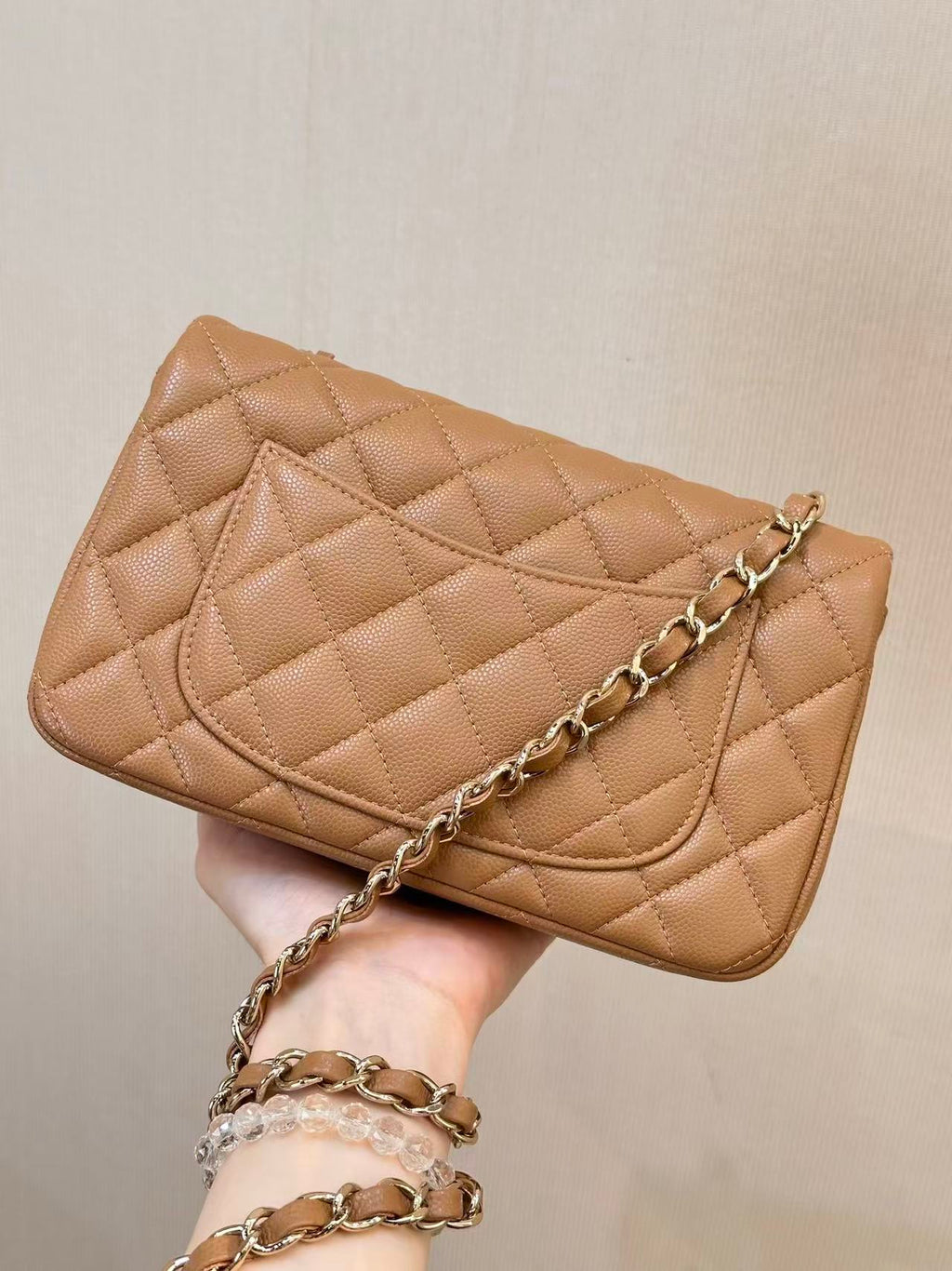 CHANEL 25S FLAP BAG 20 CM IN LIGHT BROWN LAMBSKIN GOLD HARDWARE 25626