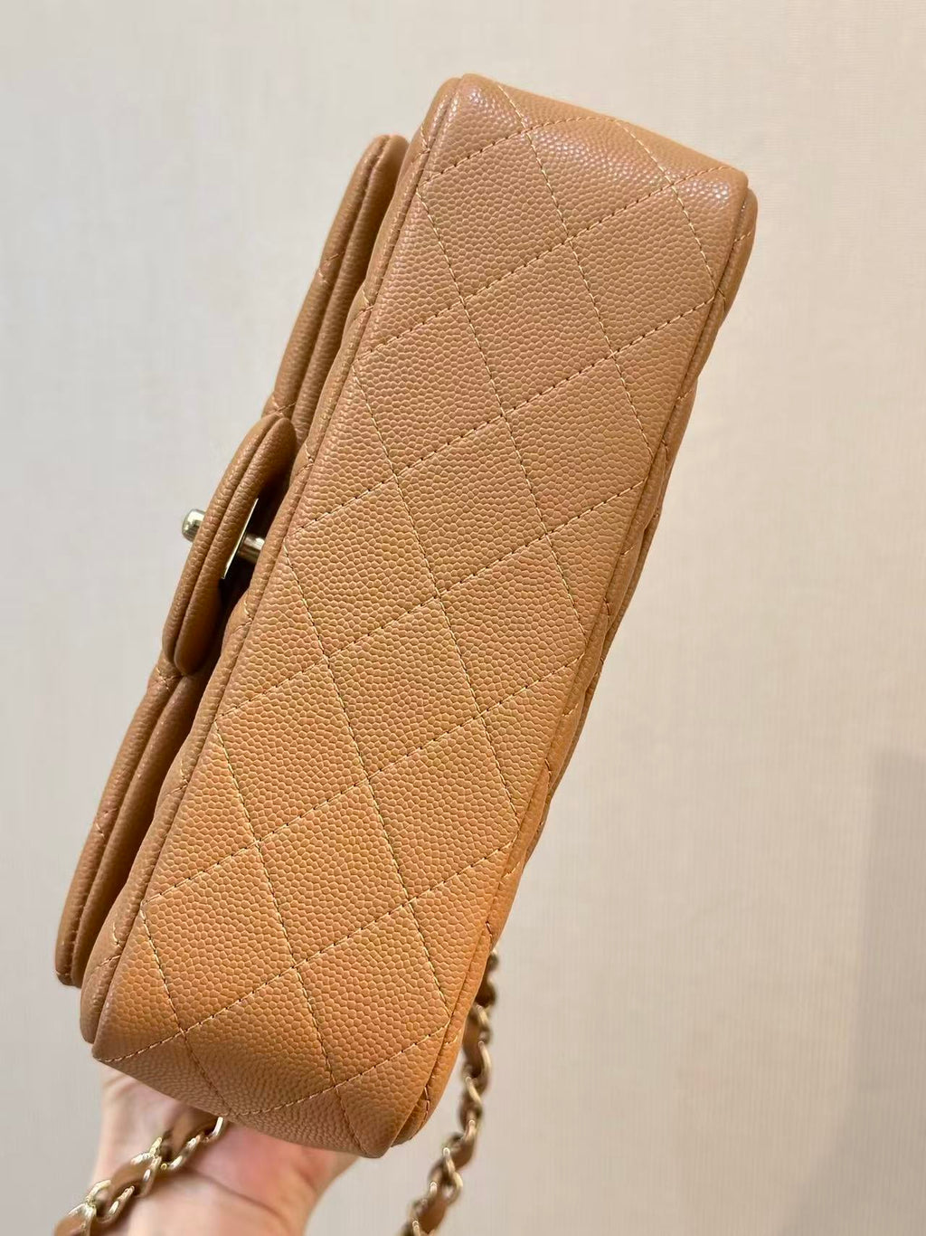 CHANEL 25S FLAP BAG 20 CM IN LIGHT BROWN LAMBSKIN GOLD HARDWARE 25626