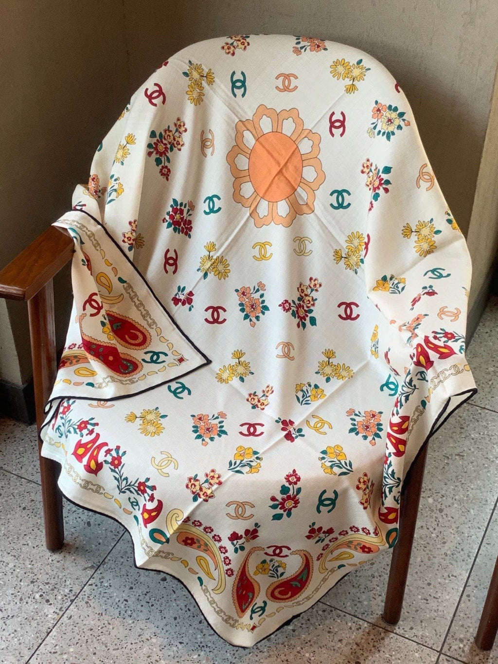 CHANEL 26S SCARF 135 IN CASHMERE AND SILK 306130