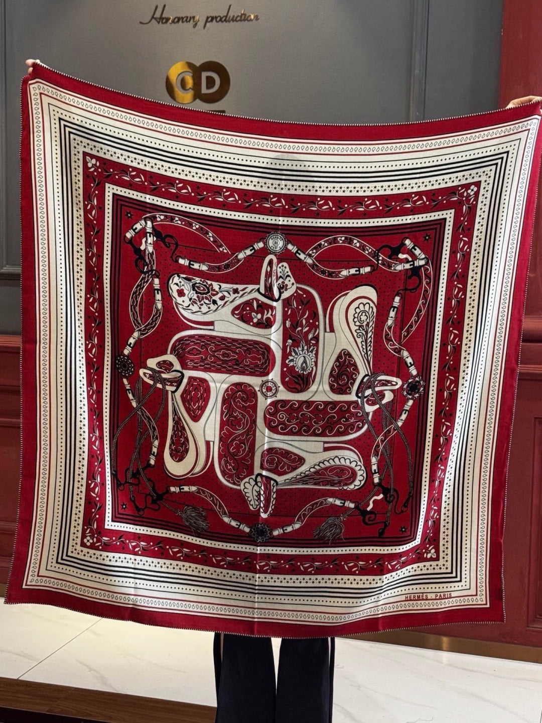 HERMES 26S PRINTED SQUARE SCARF 140 IN CASHMERE AND SILK 307279