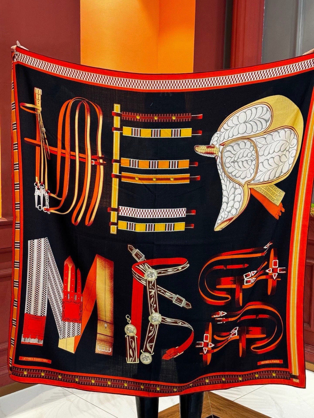 HERMES 26S PRINTED SQUARE SCARF 140 IN SILK 311956