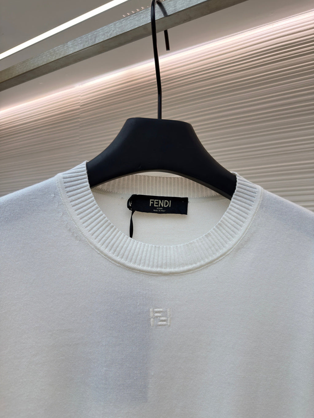 FENDI 26S SHORT SLEEVE KNIT 105