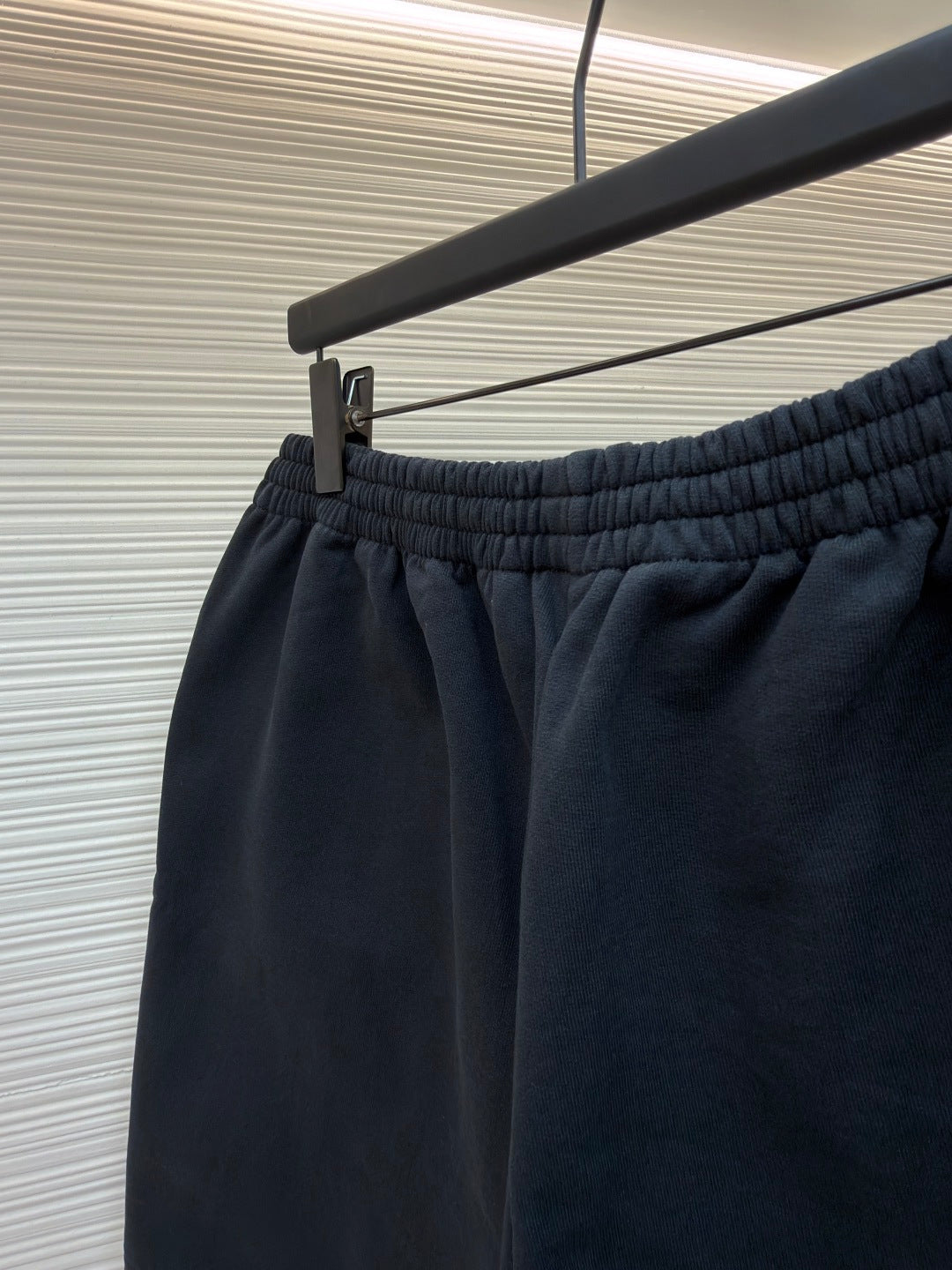 BALENCIAGA 26S SHORTS 085