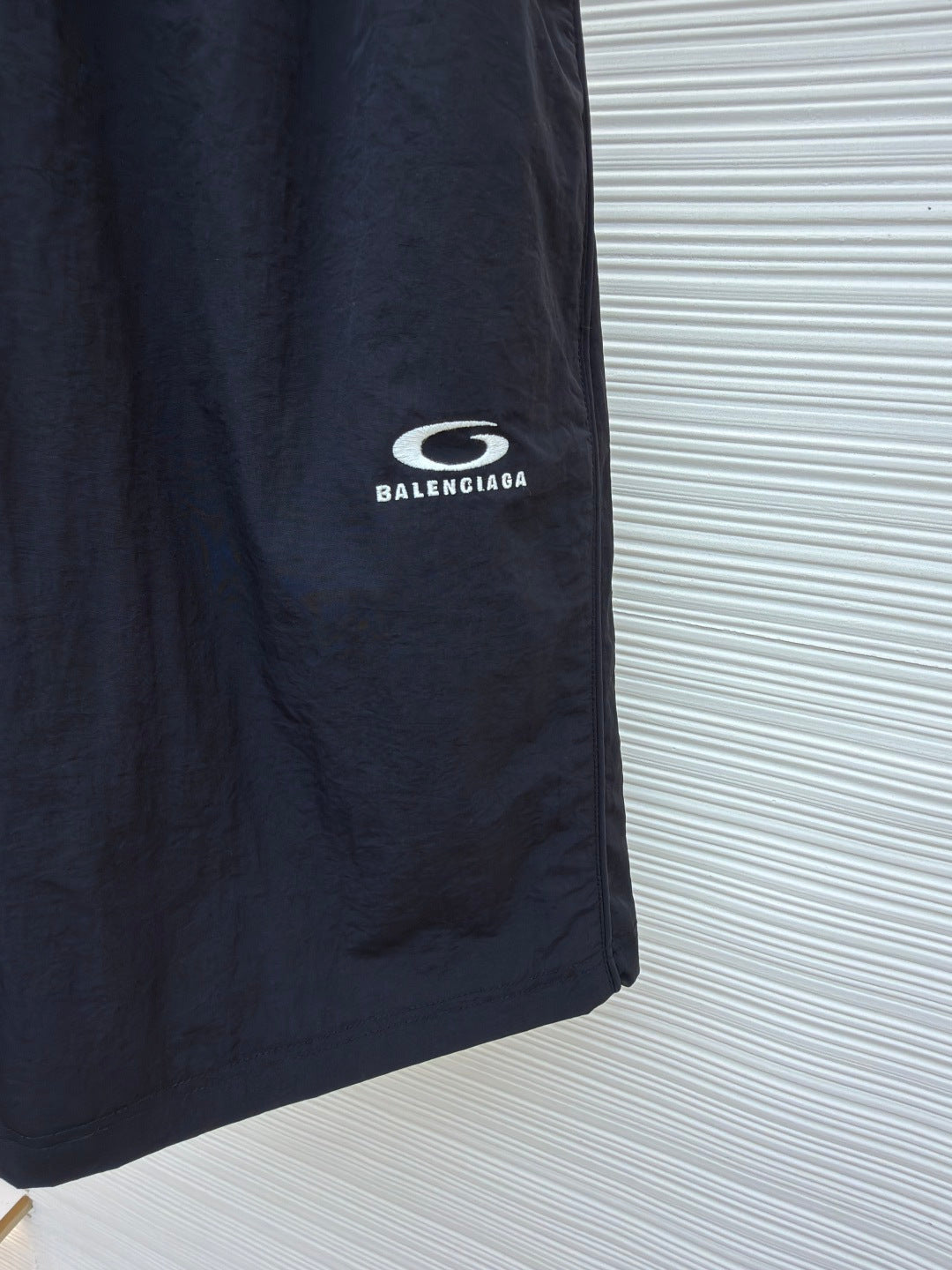 BALENCIAGA 26S STRAIGHT LEG SHORTS 084