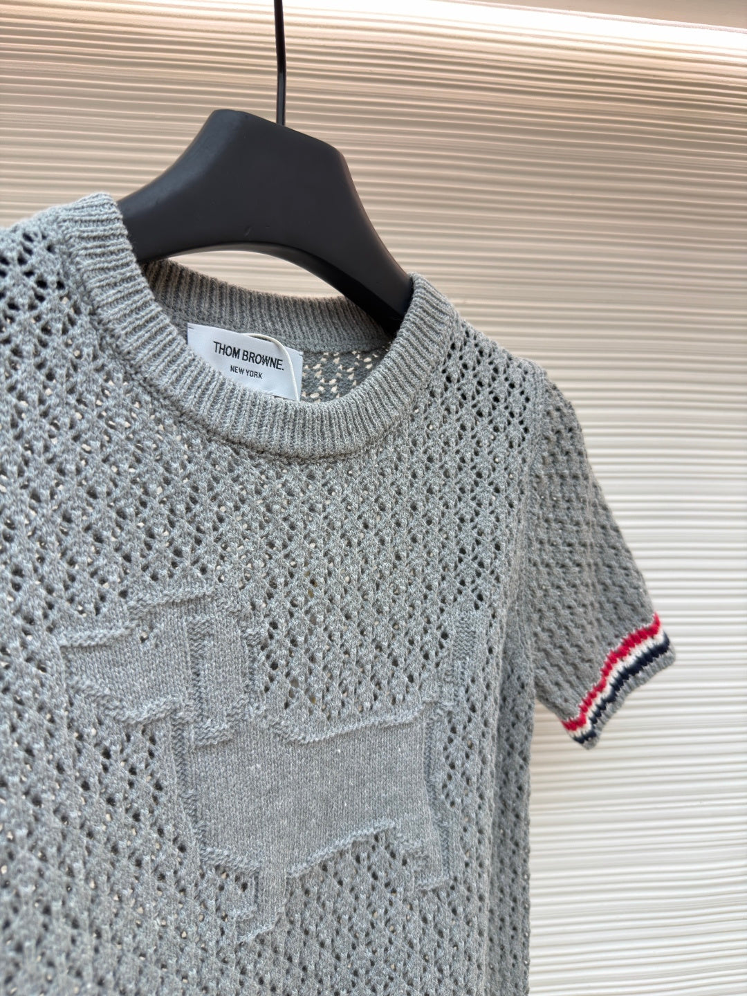 THOM 26S SHORT-SLEEVED KNIT TOP STYLE 158