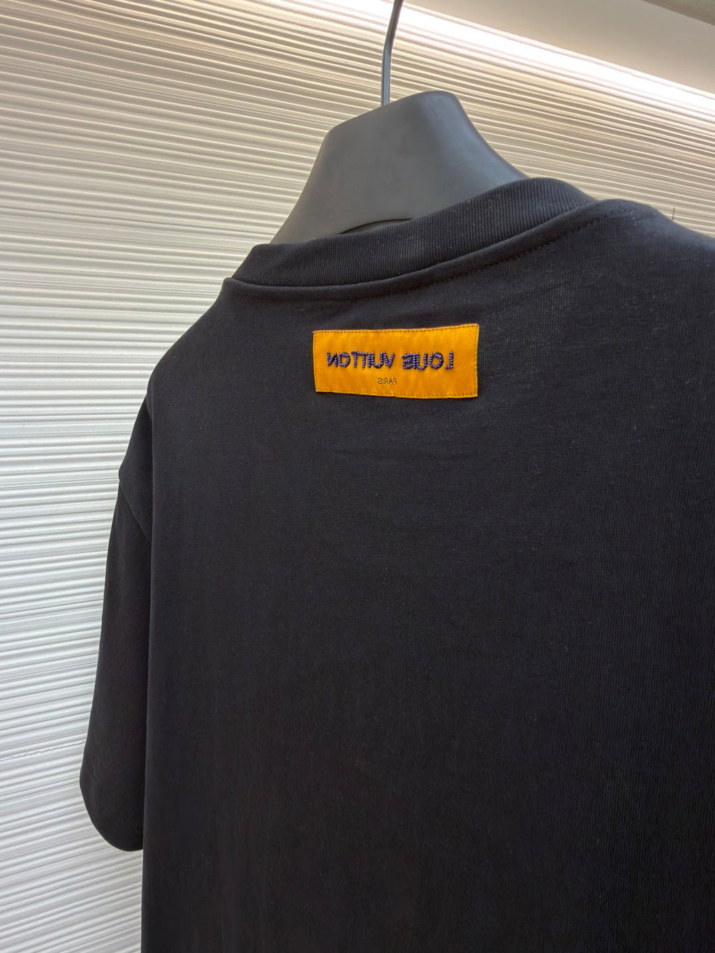 LV 26S T-SHIRT STYLE 230