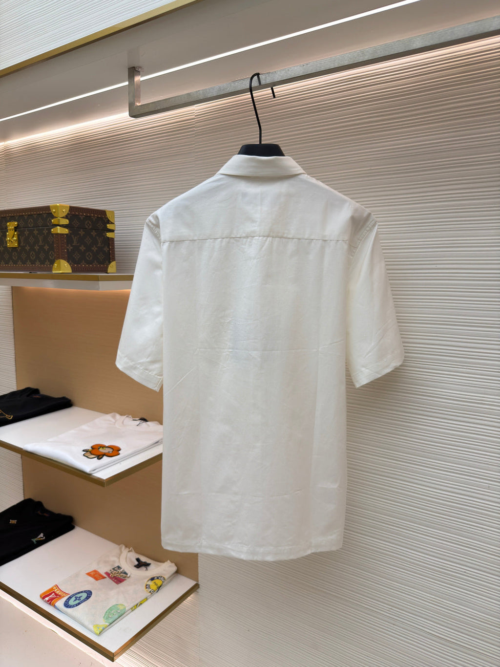 LV 26S SHORT-SLEEVE SHIRT STYLE 208