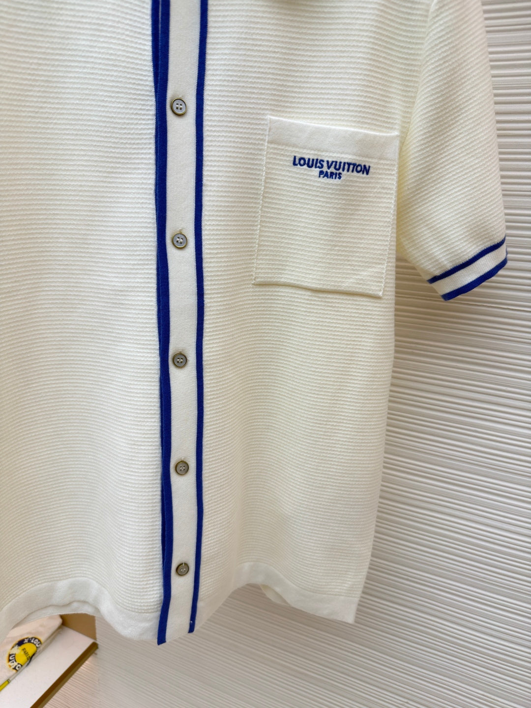 LV 26S SHORT-SLEEVED KNIT POLO SHIRT STYLE 203
