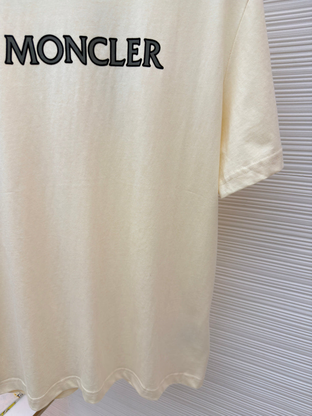 MONCLER 26S SHORT SLEEVE T-SHIRT 553
