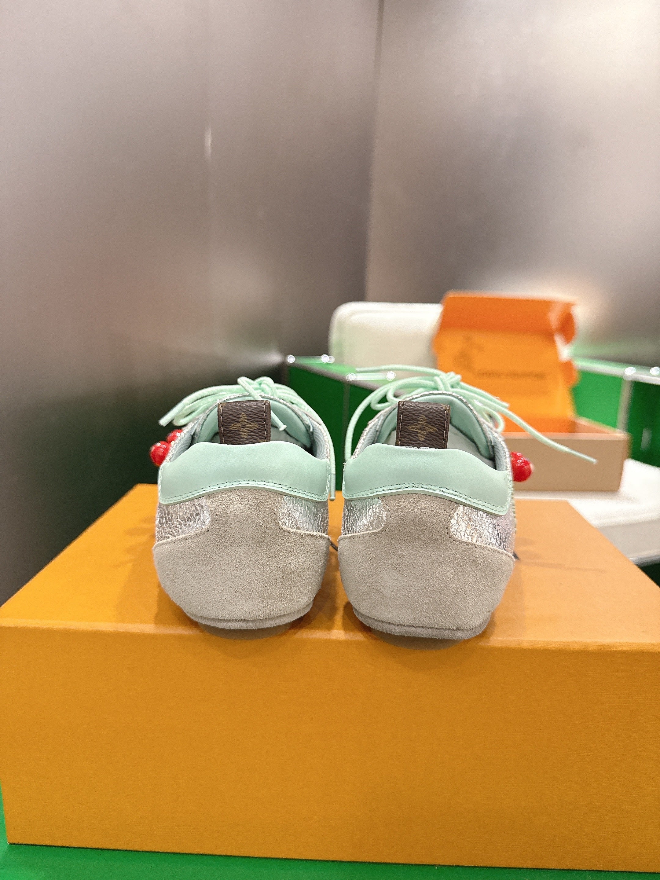 LV 26S SNEAKERS IN BEIGE SUEDE AND SILVER LAMBSKIN WITH CHERRY CHARM