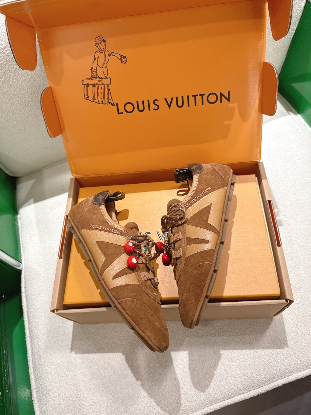 LV 26S SNEAKERS IN DARK BROWN SUEDE WITH CHERRY CHARM