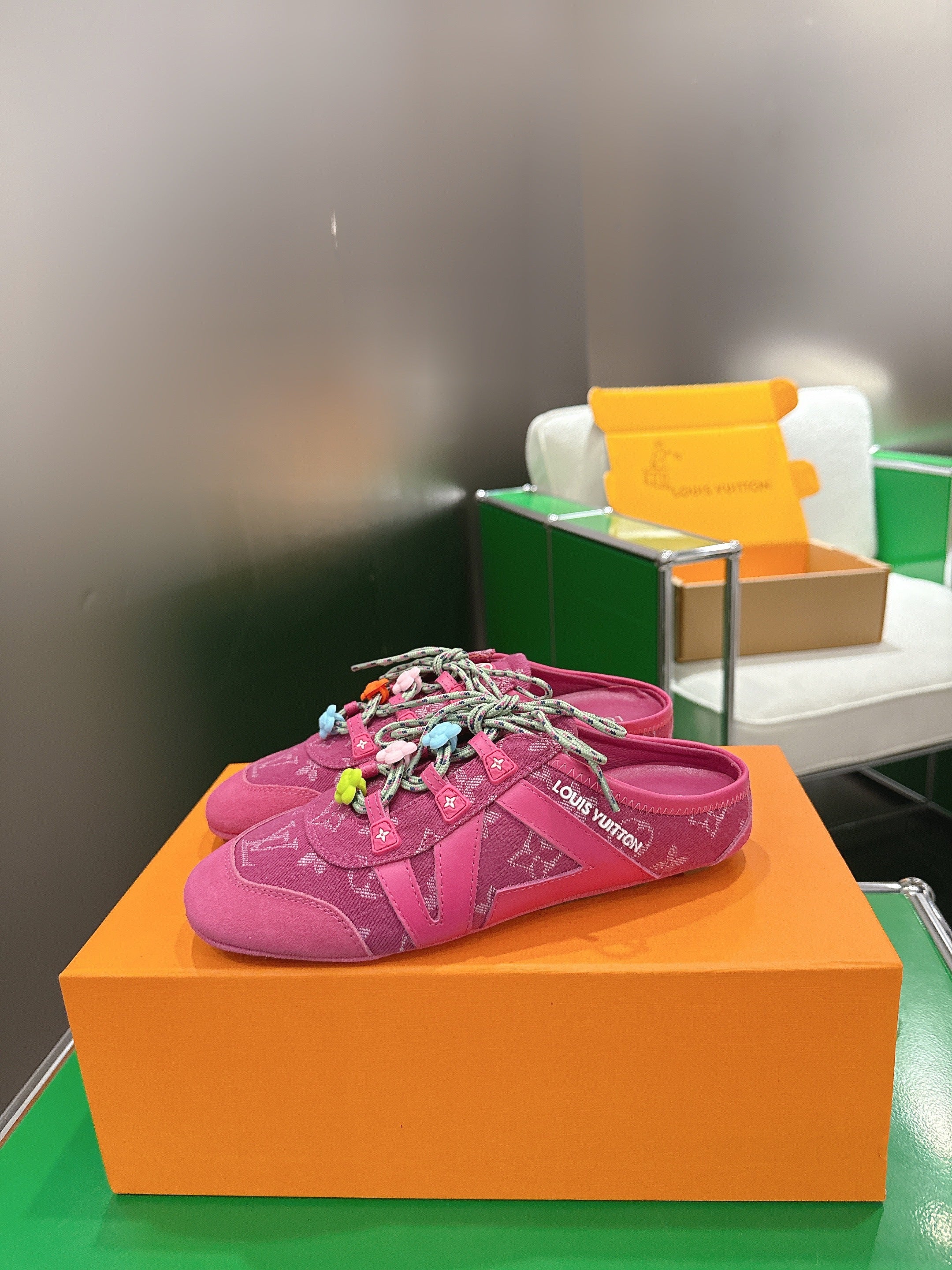 LV 26S MULE SNEAKERS IN DARK PINK DENIM AND SUEDE WITH FLOWER CHARM